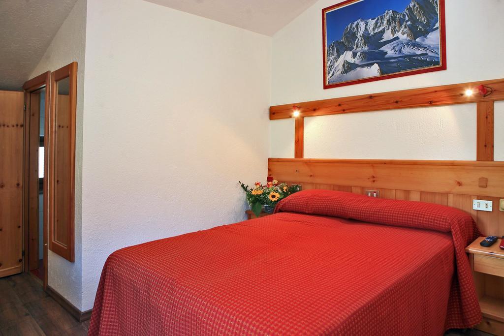 Albergo Le Marmotte Pré-Saint-Didier Εξωτερικό φωτογραφία