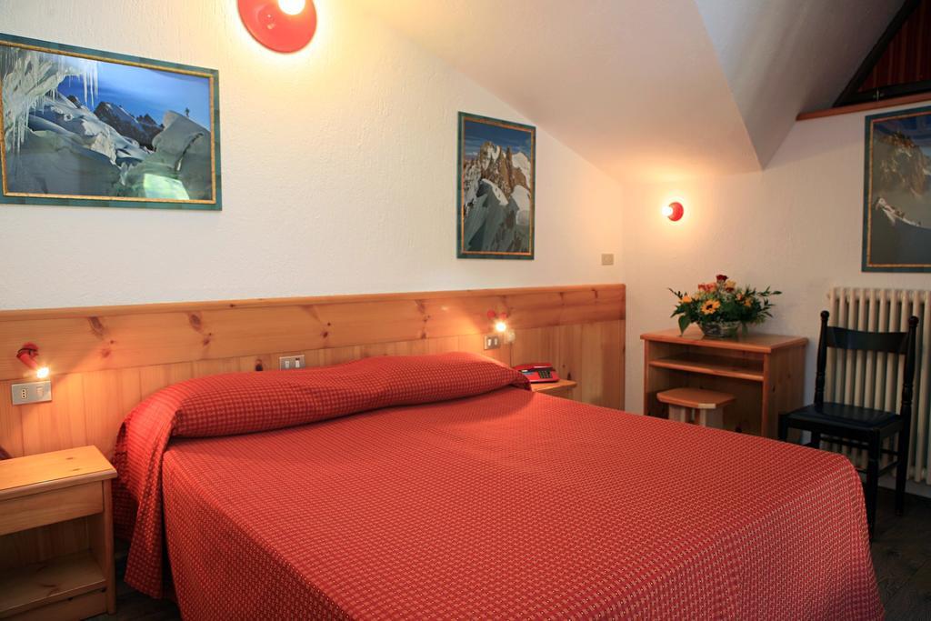 Albergo Le Marmotte Pré-Saint-Didier Εξωτερικό φωτογραφία